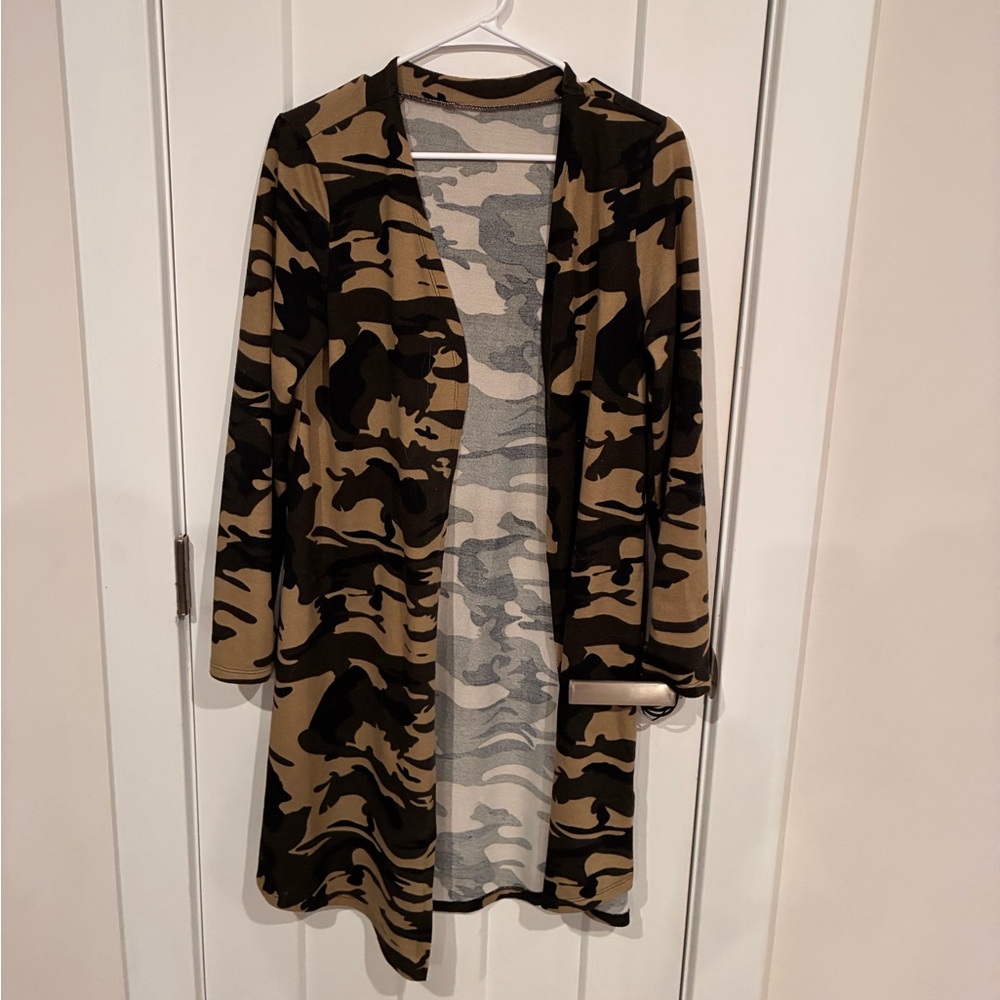 Amazon Women's Camouflage Sweater - Black and Tan